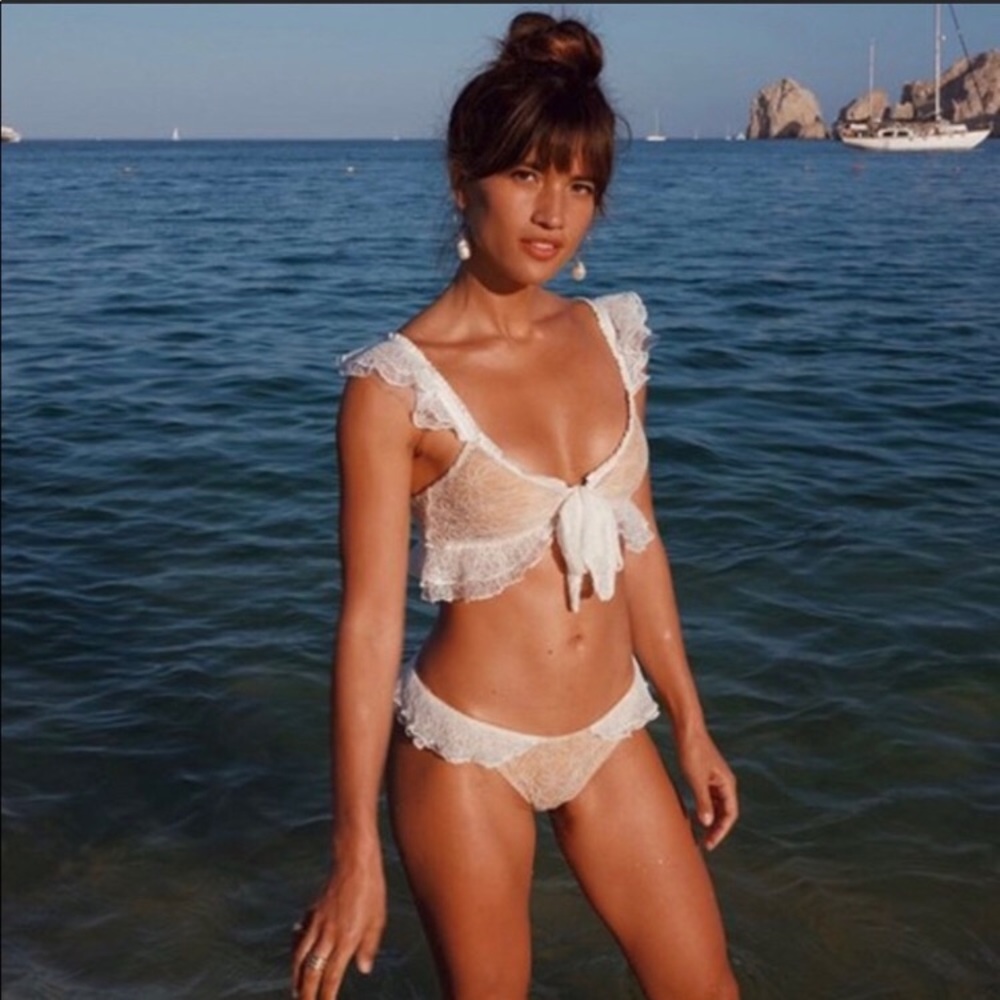 Revolve Beach Riot x V Chapman Bikini - white XS